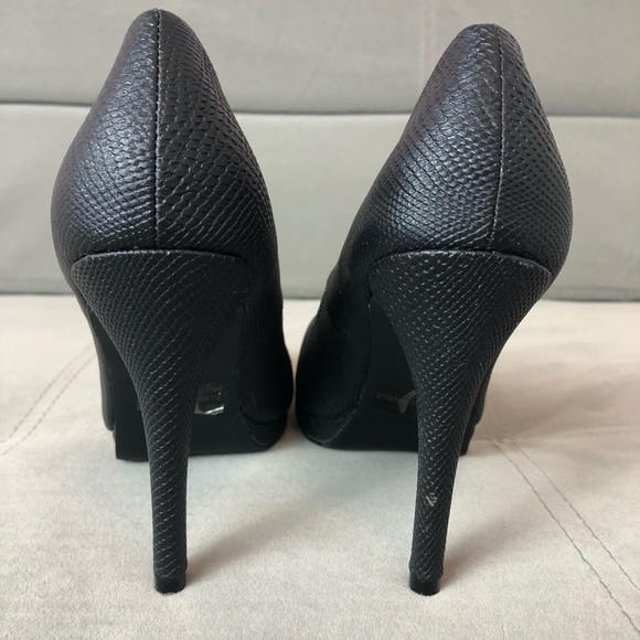 Charlotte Russe black textured platform heels - Picture 5 of 8